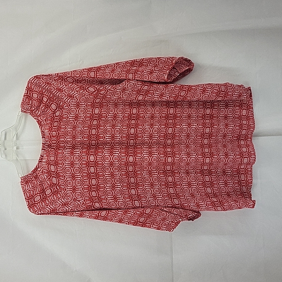 ROZ & ALI WOMAN Semi-Sheer Red & White Geometric 3/4 Sleeve Blouse - Picture 4 of 13
